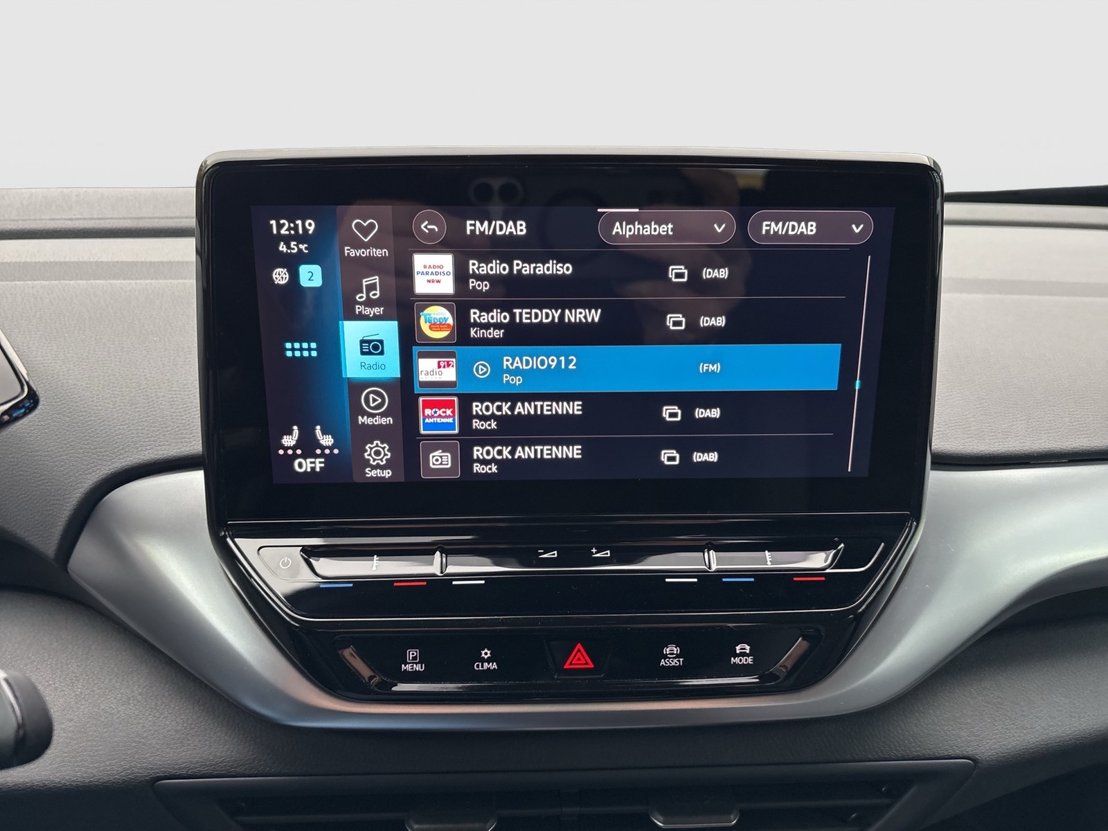 Volkswagen ID.4 Pro Performance LIFE ACC LM19 NAVI SITZHEIZ