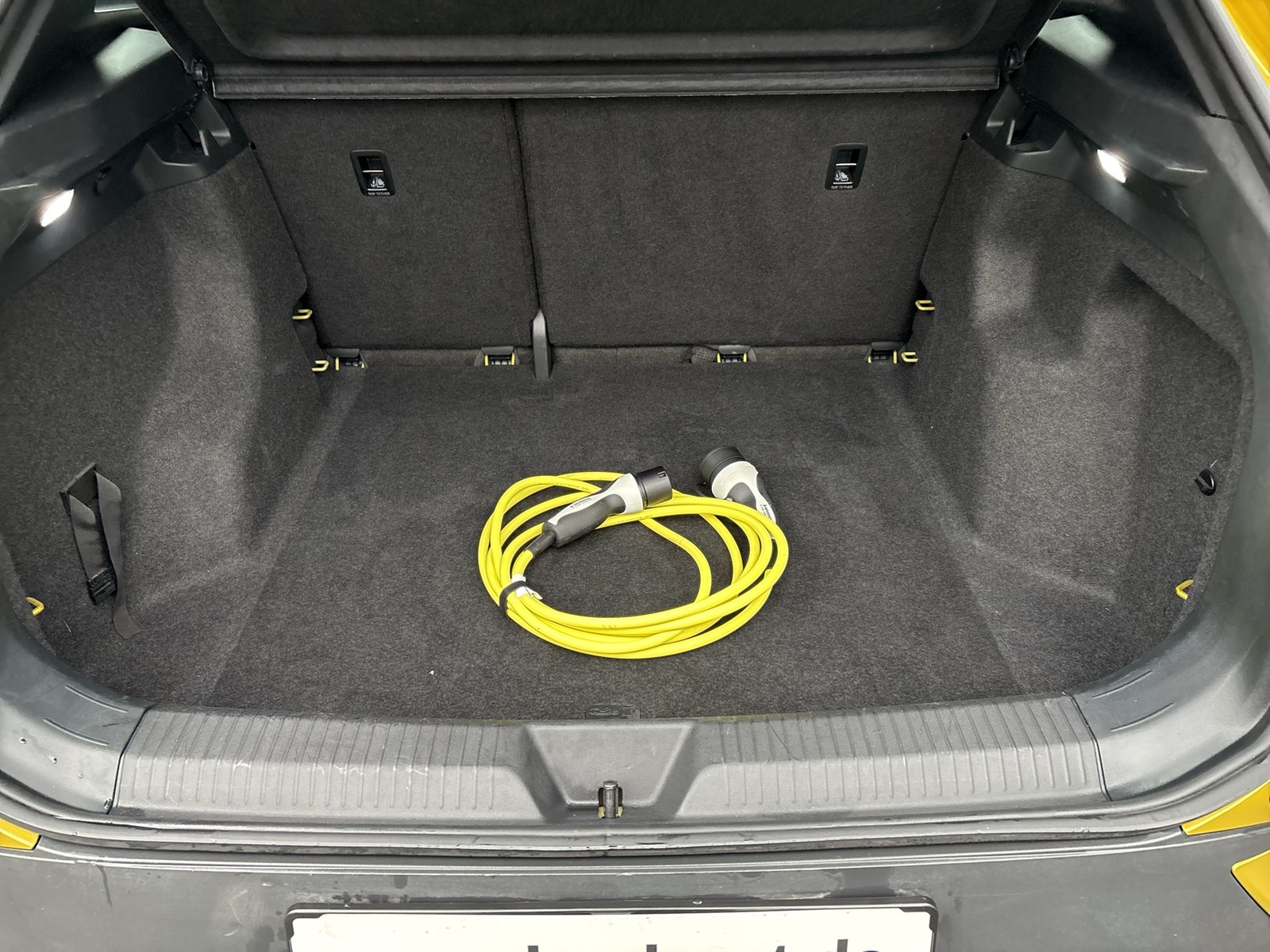 Volkswagen ID.4 Pro Performance LIFE ACC LM19 NAVI SITZHEIZ