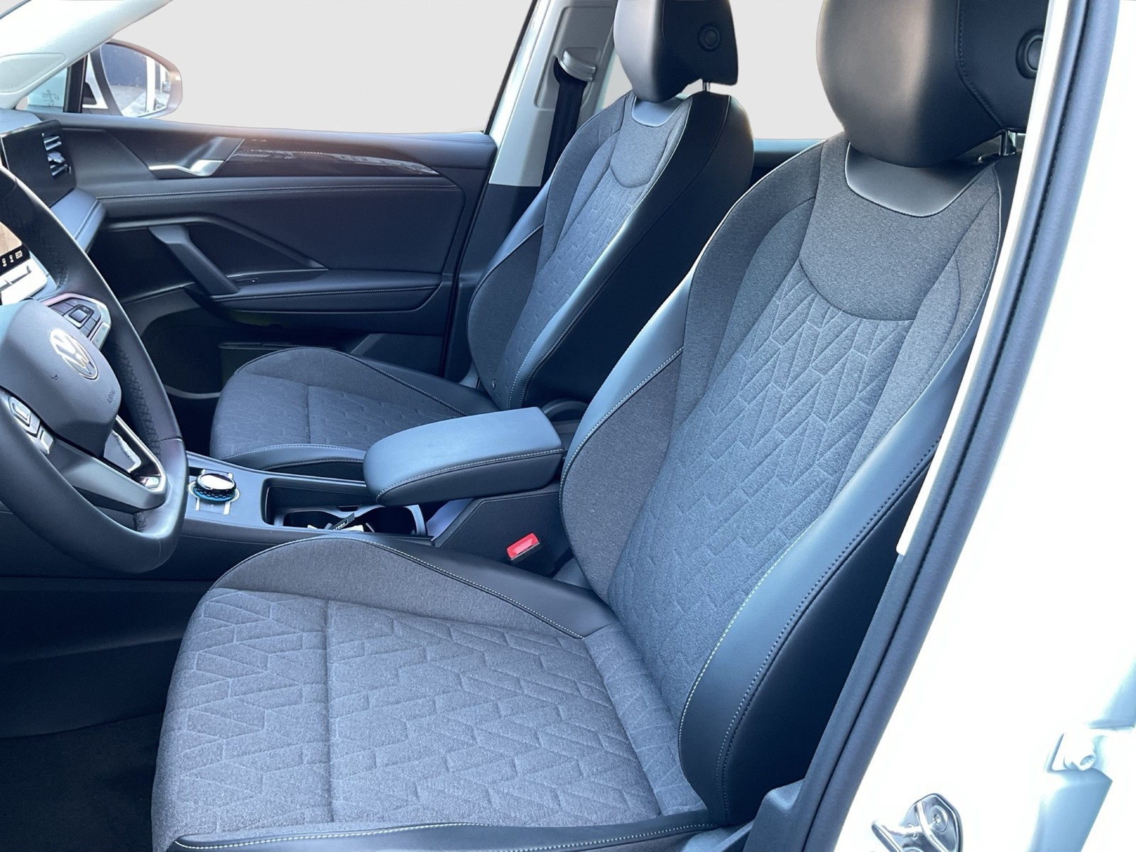 Volkswagen Tiguan 1.5 HYBRID LIFE AHK 360°CAM ACC LM18 NAVI
