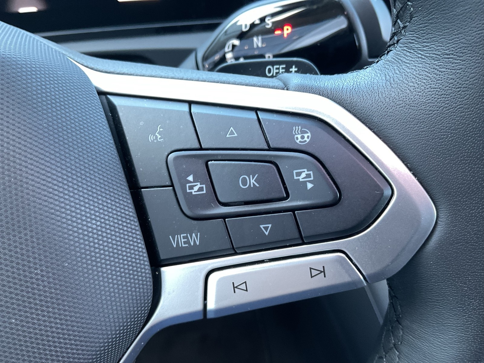 Volkswagen Tiguan 1.5 HYBRID LIFE AHK 360°CAM ACC LM18 NAVI