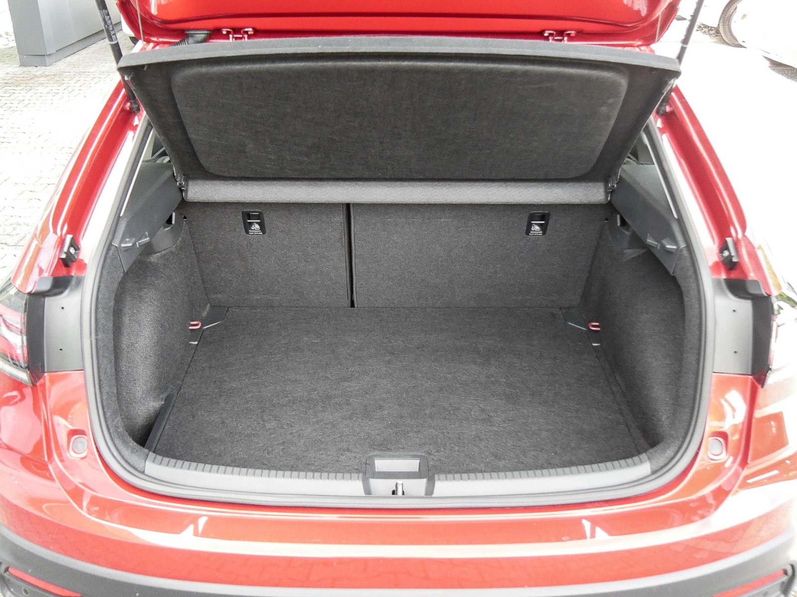 Volkswagen Taigo 1.5 MOVE BEATS CAM CARPLAY SITZHEIZUNG ALU