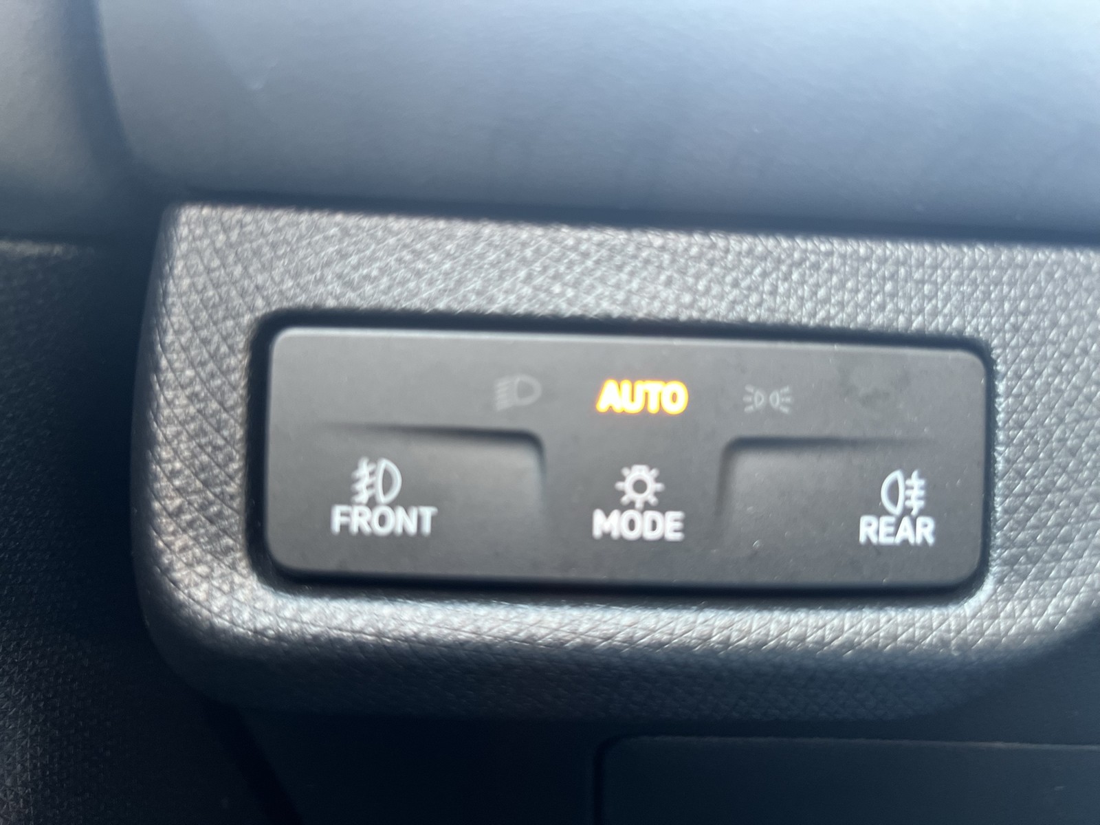 Cupra Terramar 1.5 eTSI 360CAM ACC LM18 HEADUP EKLAPPE