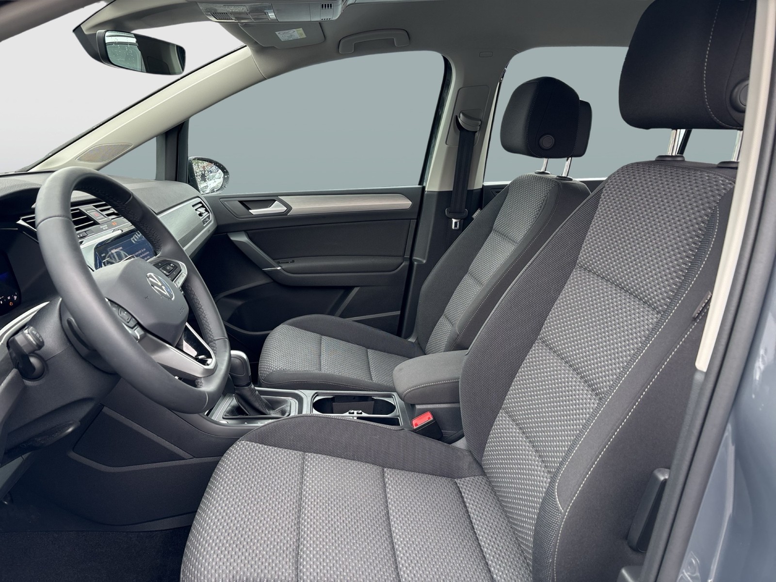 Volkswagen Touran 1.5 COMFORTLINE 7SITZE ACC NAVI ALU