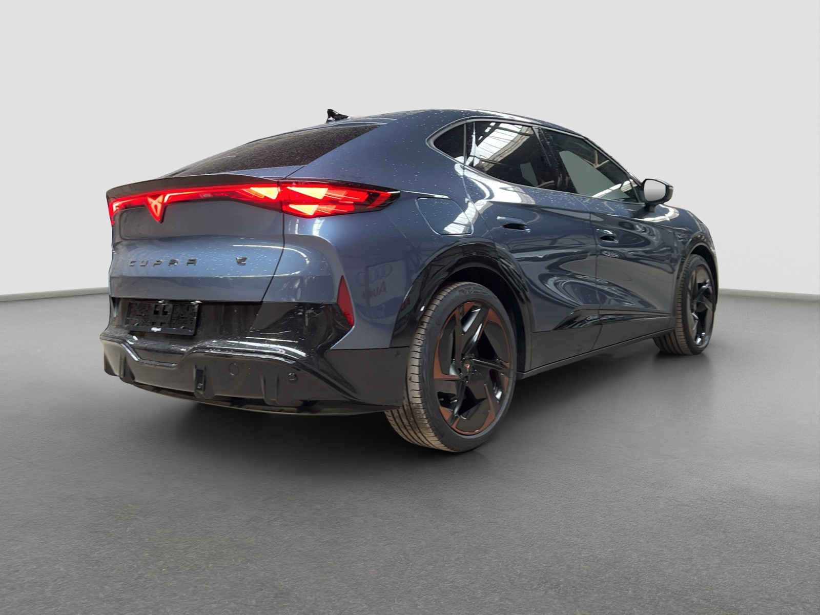 Cupra Tavascan VZ 4X4 WÄRMEPUMPE PANO 360°CAM ACC LM21