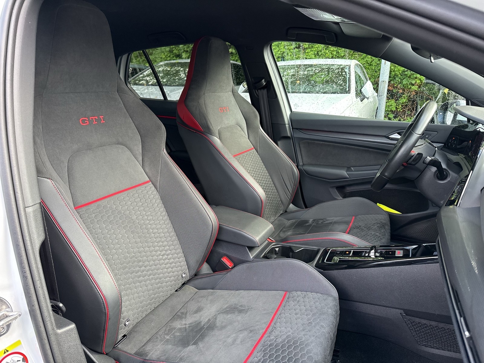 Volkswagen Golf VIII 2.0 GTI CLUBSPORT LM18 CARPLAY LED+