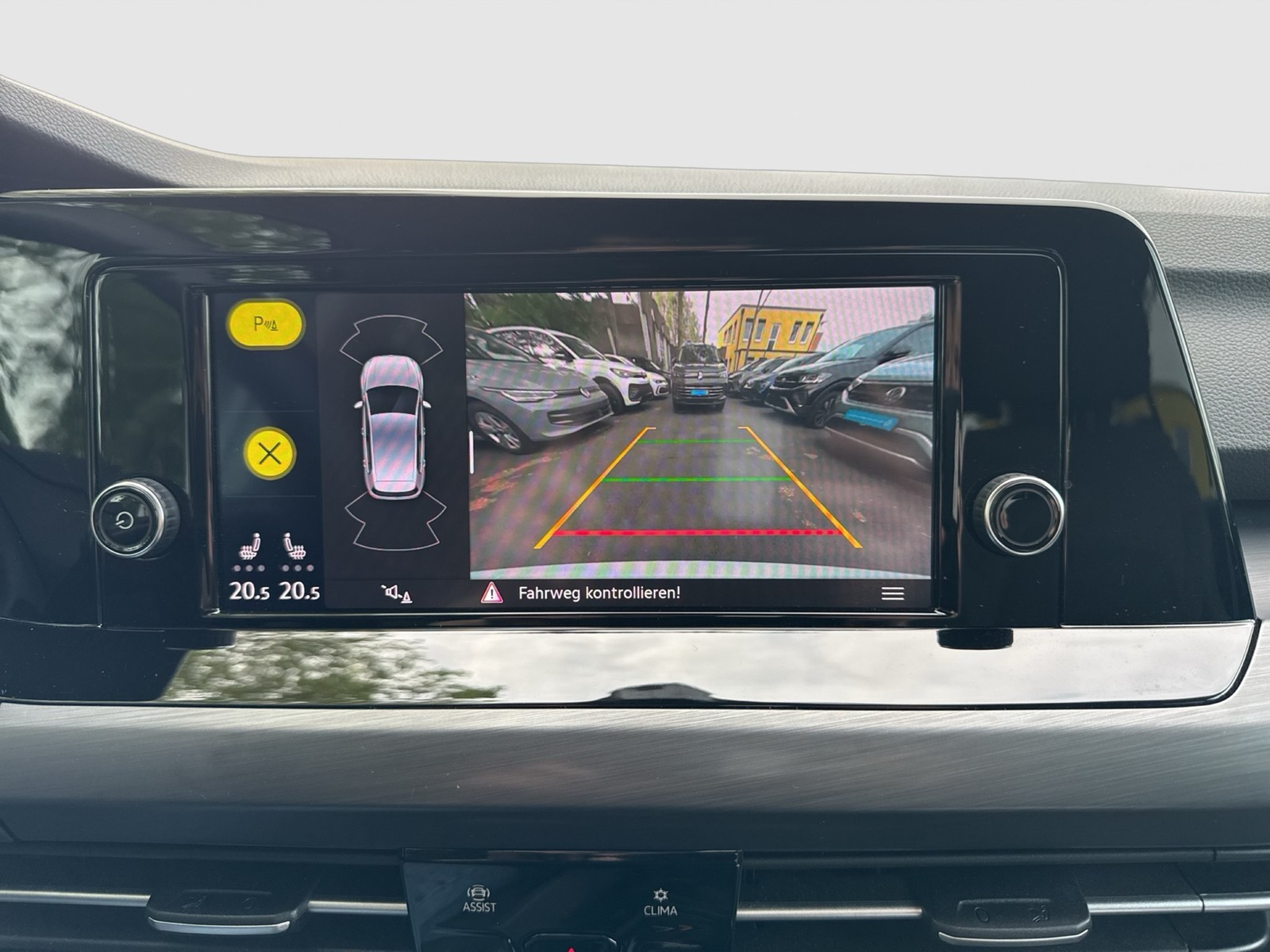 Volkswagen Golf VIII 1.5 eTSI STYLE CAM ACC CARPLAY LED+