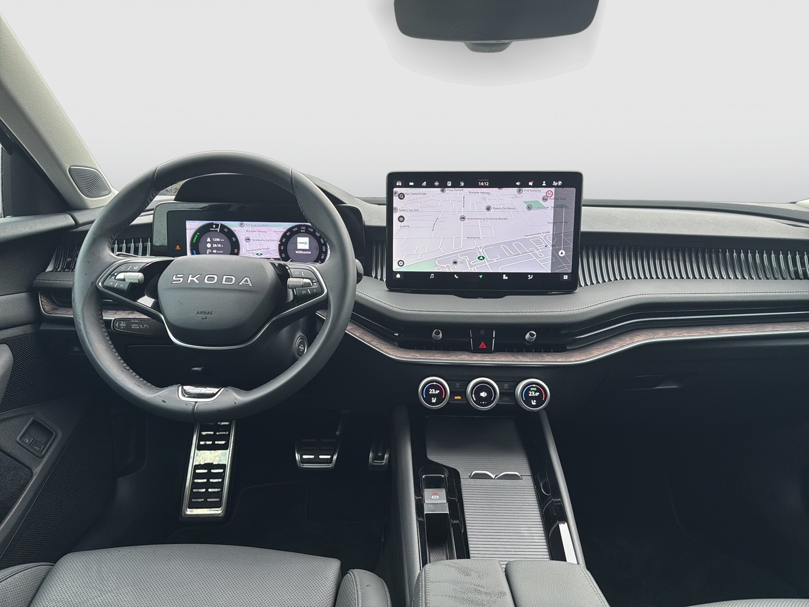 Skoda Superb Combi 1.5 iV L&K LEDER AHK CAM ACC LM18