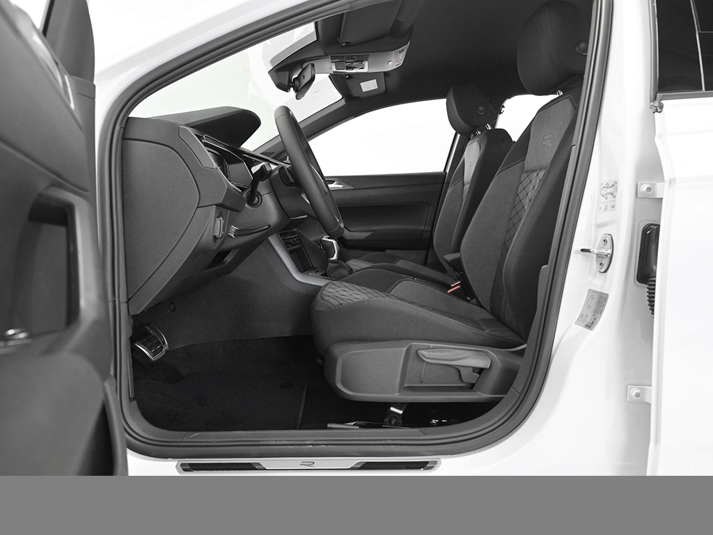 Volkswagen Polo 1.0 R-LINE DSG NAVI CAM MATRIXLED LM17