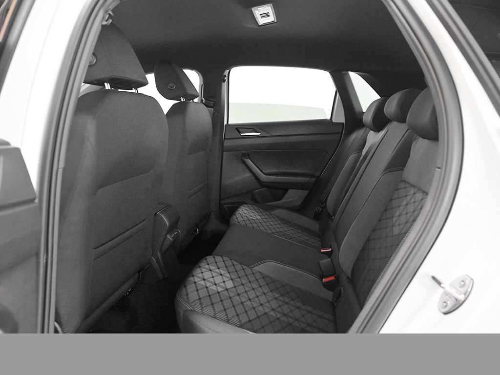 Volkswagen Polo 1.0 R-LINE DSG NAVI CAM MATRIXLED LM17