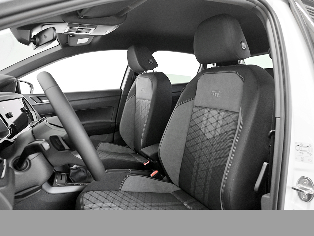 Volkswagen Polo 1.0 R-LINE DSG NAVI CAM MATRIXLED LM17