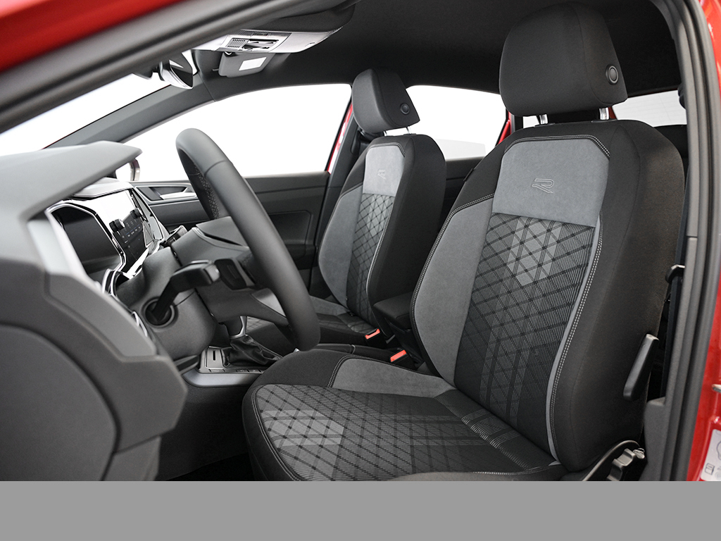 Volkswagen Polo 1.0 R-LINE DSG NAVI CAM MATRIXLED LM17