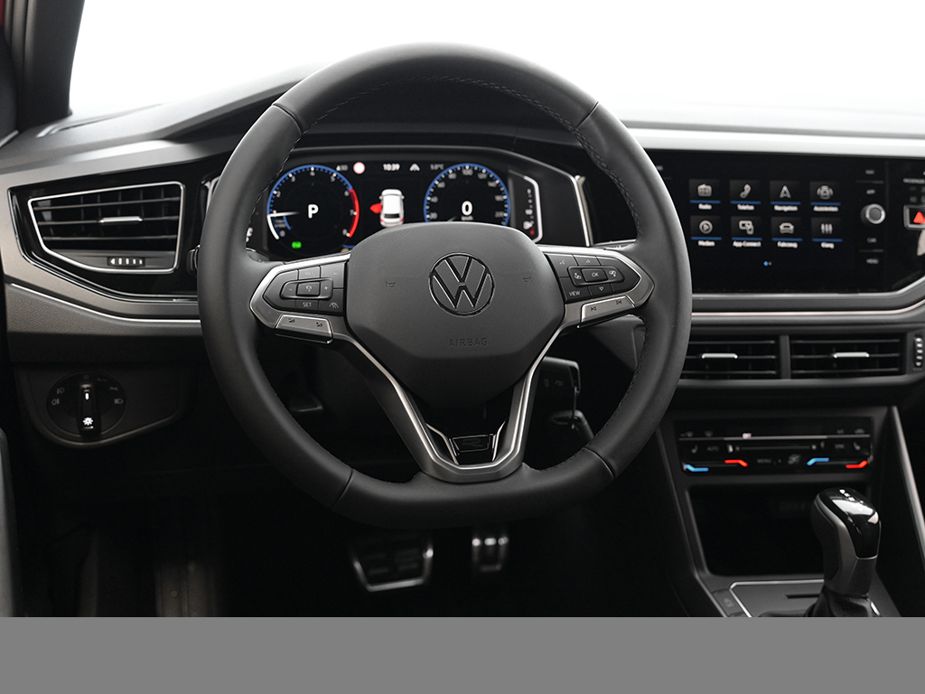 Volkswagen Polo 1.0 R-LINE DSG NAVI CAM MATRIXLED LM17