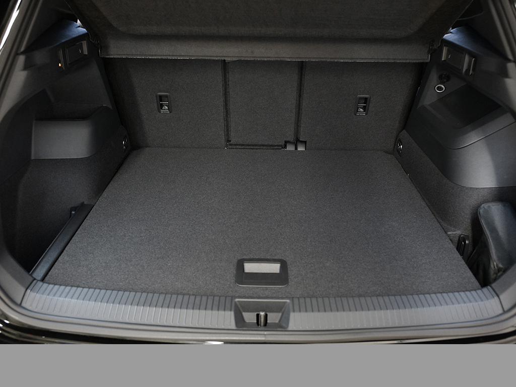 Volkswagen Tiguan 2.0 R-LINE DSG 4X4 LEDER PANO eSITZE AHK