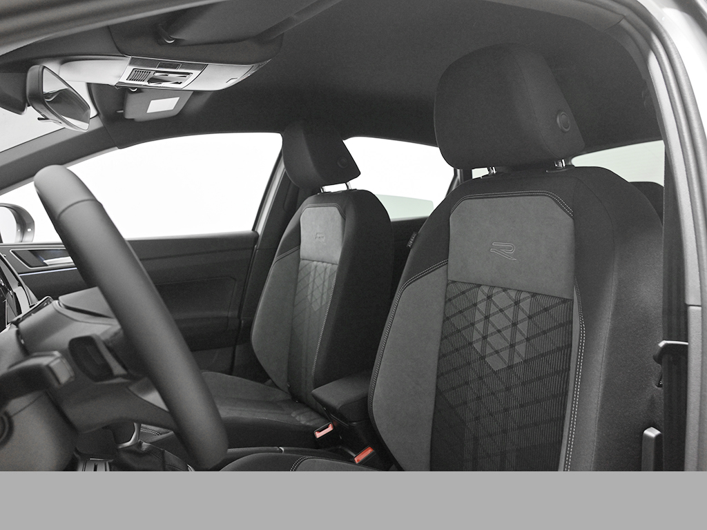 Volkswagen Taigo 1.5 R-LINE DSG BLACKSTYLE KEYLESS AHK CAM