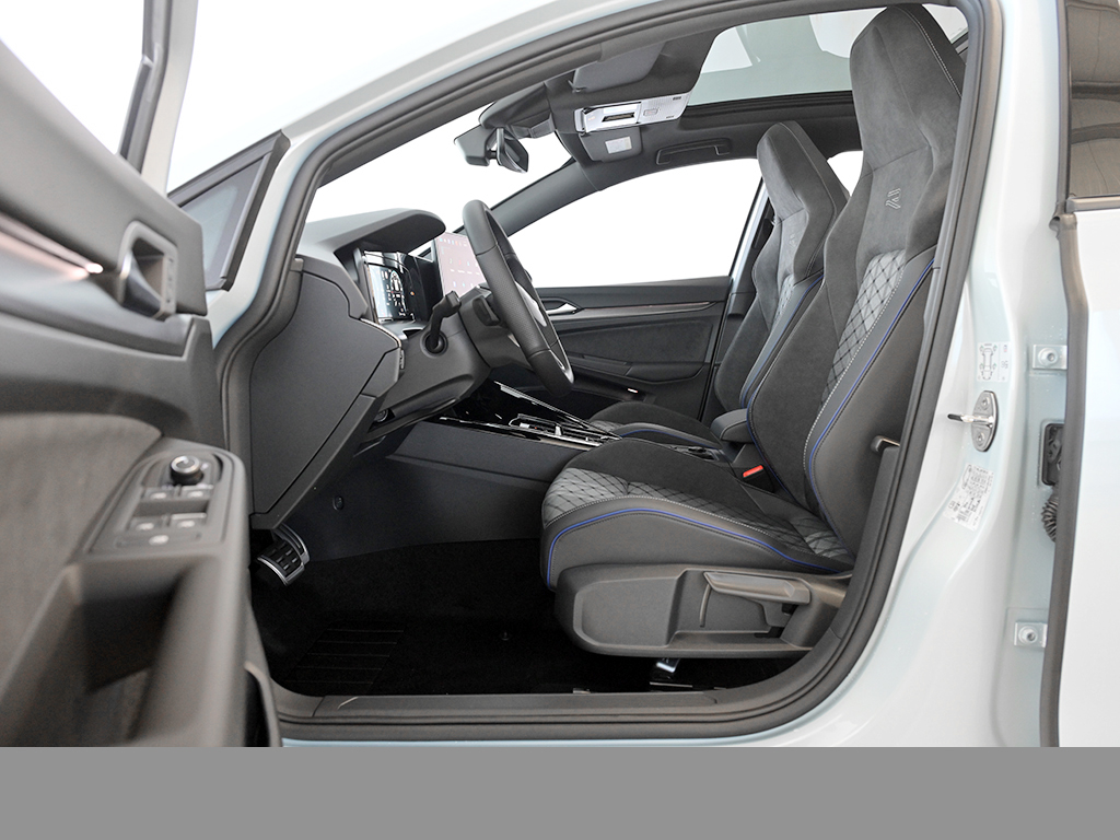 Volkswagen Golf Variant 2.0 R-LINE DSG AHK PANO eKLAPPE