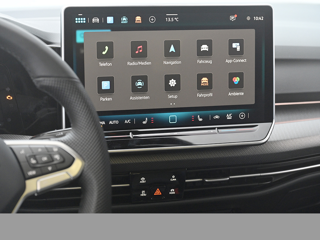 Volkswagen Golf Variant 2.0 R-LINE DSG AHK PANO eKLAPPE