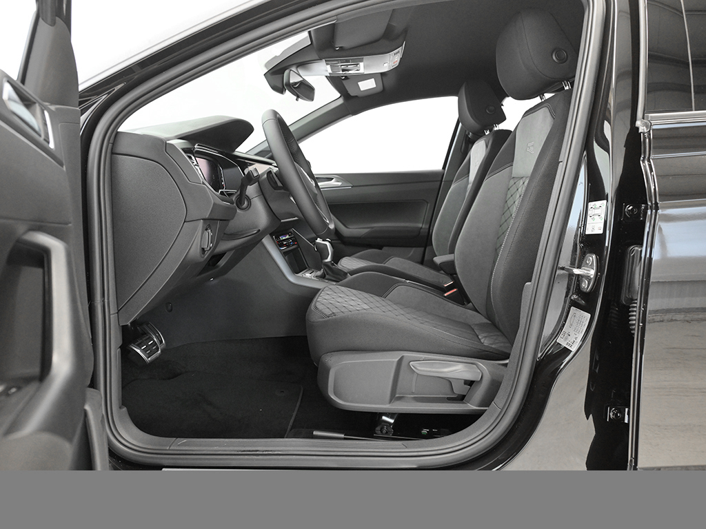 Volkswagen Polo 1.0 R-LINE DSG NAVI KEYLESS CAM LM17