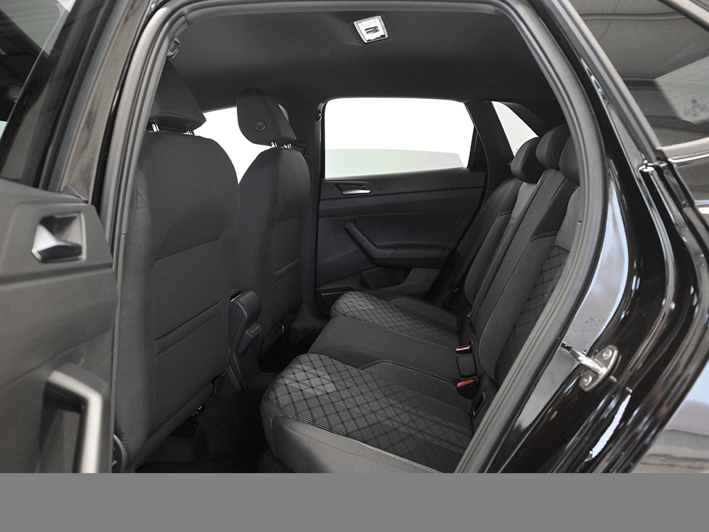 Volkswagen Polo 1.0 R-LINE DSG NAVI KEYLESS CAM LM17