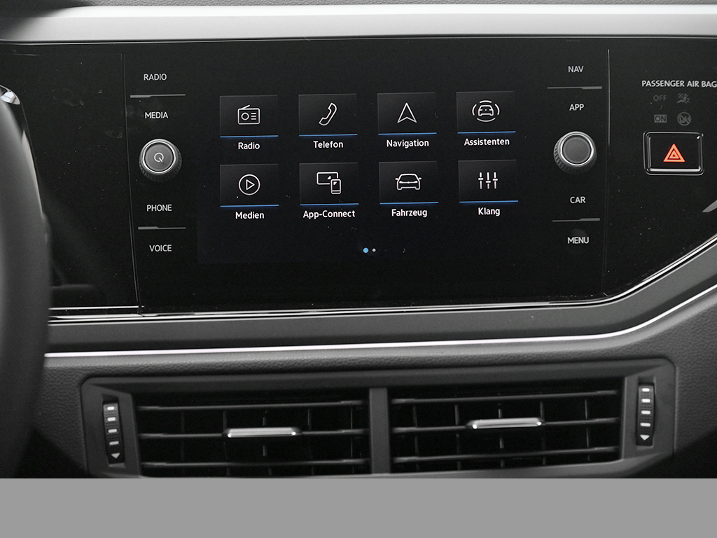 Volkswagen Polo 1.0 R-LINE DSG NAVI KEYLESS CAM LM17