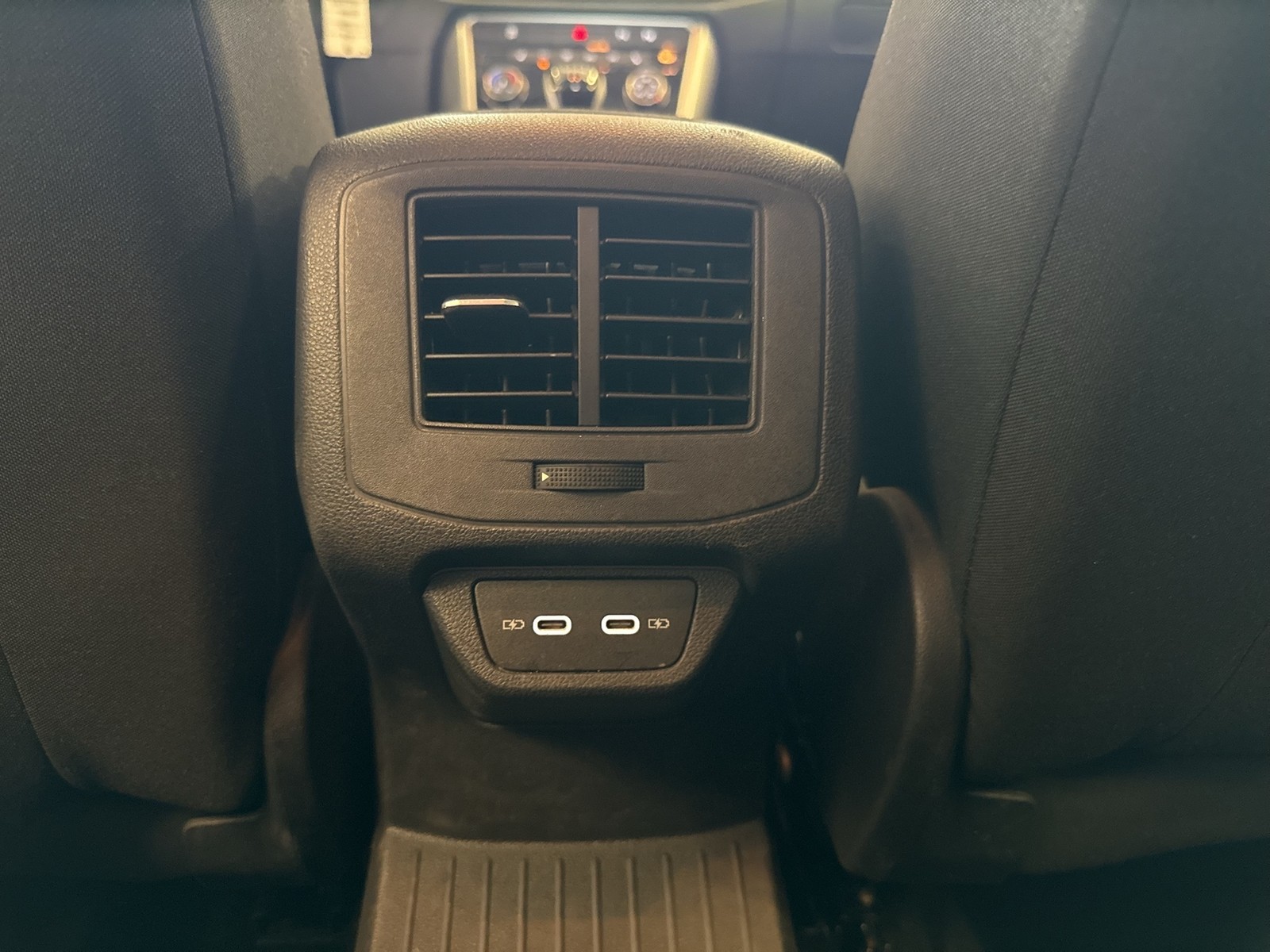 Volkswagen T-Roc 1.0 LIFE AHK CARPLAY ALU SITZHEIZUNG