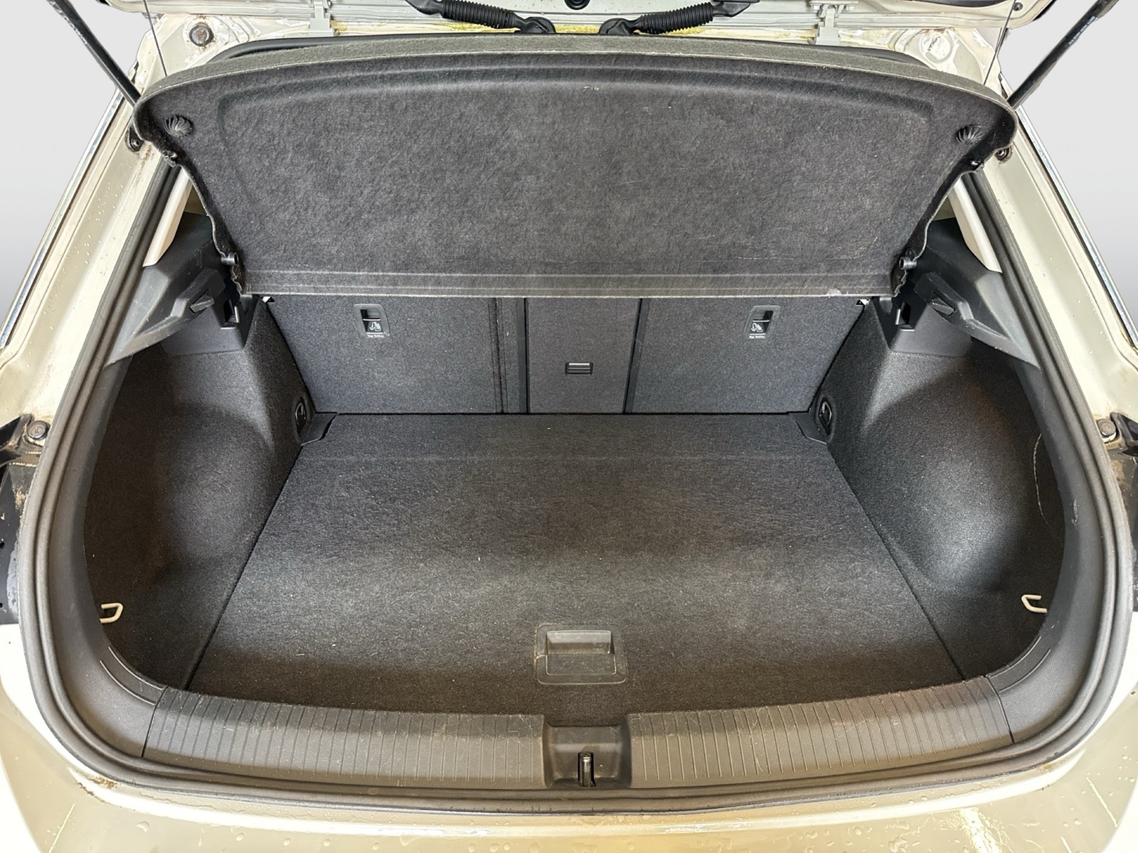 Volkswagen T-Roc 1.0 LIFE AHK CARPLAY ALU SITZHEIZUNG
