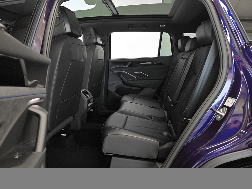 Volkswagen Tayron 2.0 R-LINE DSG 4X4 LEDER PANO STANDHZG