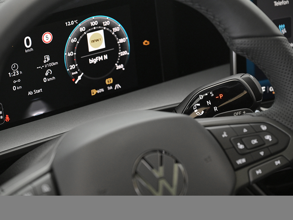 Volkswagen Tayron 2.0 R-LINE DSG 4X4 LEDER PANO STANDHZG