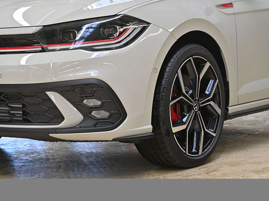Volkswagen Polo GTI PANO MATRIXLED CAM KEYLESS LM18