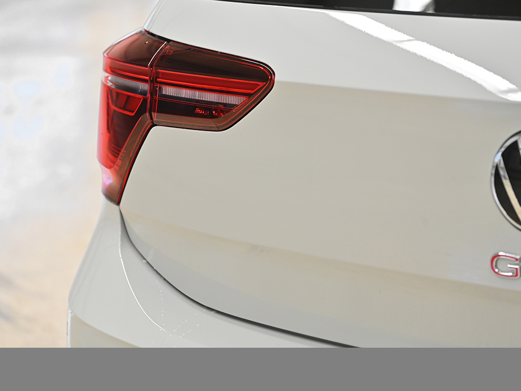 Volkswagen Polo GTI PANO MATRIXLED CAM KEYLESS LM18