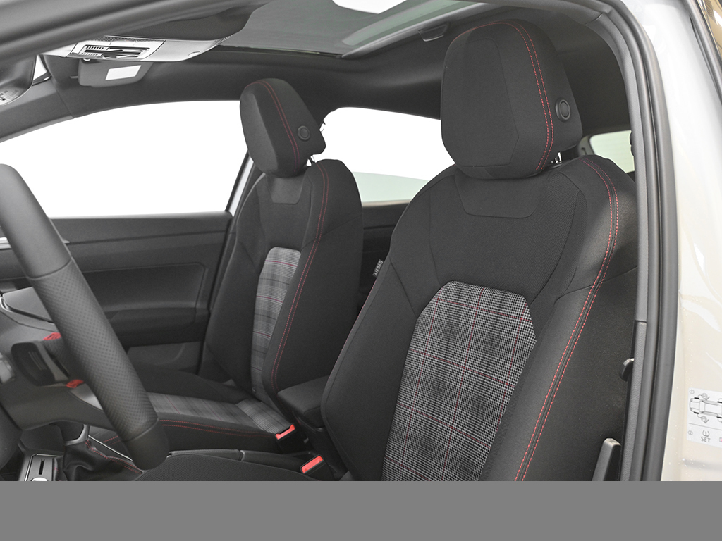 Volkswagen Polo GTI PANO MATRIXLED CAM KEYLESS LM18