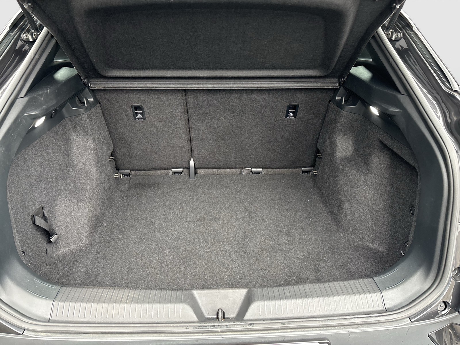 Volkswagen ID.4 Pro Performance LIFE ACC LM19 NAVI SITZHEIZ