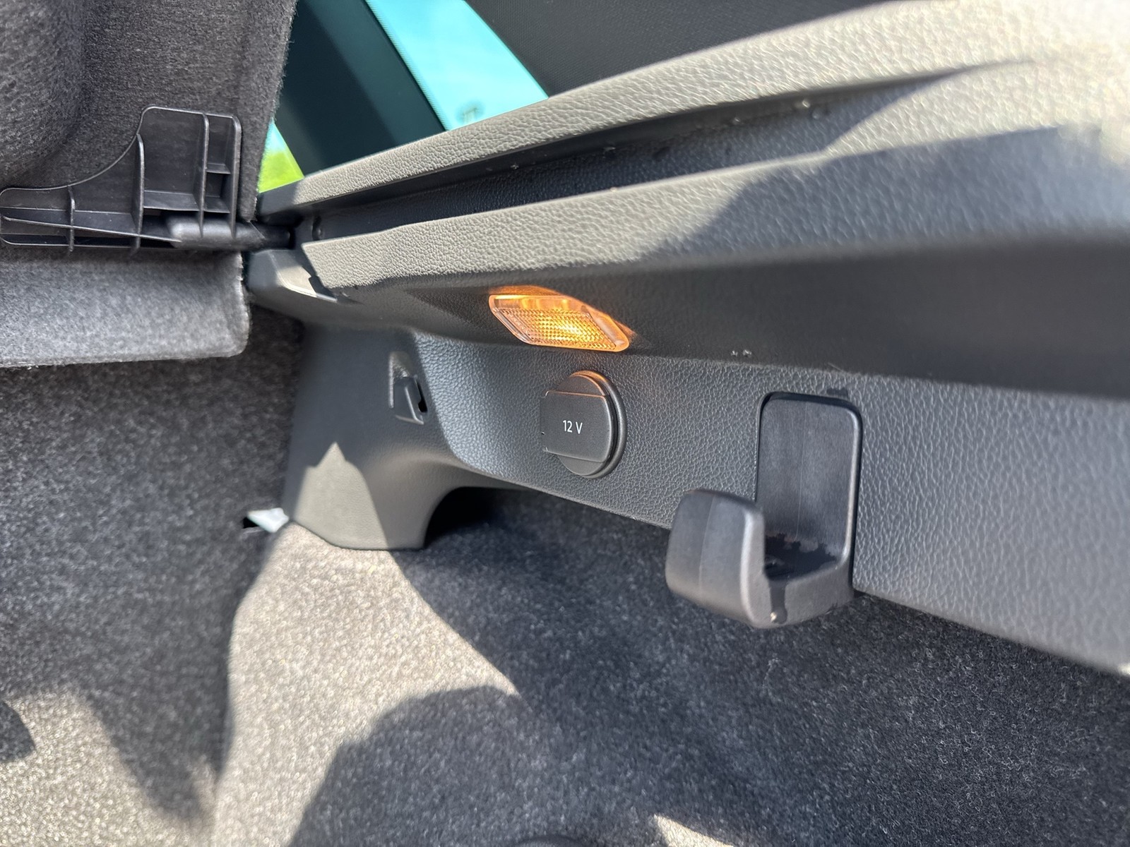 Skoda Kamiq 1.5 MONTE CARLO PANO AHK CAM ACC MATRIX