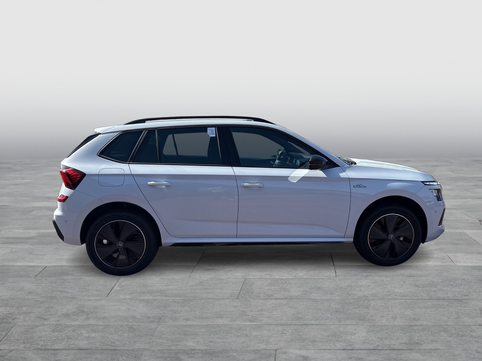 Skoda Kamiq 1.5 MONTE CARLO PANO AHK CAM ACC MATRIX