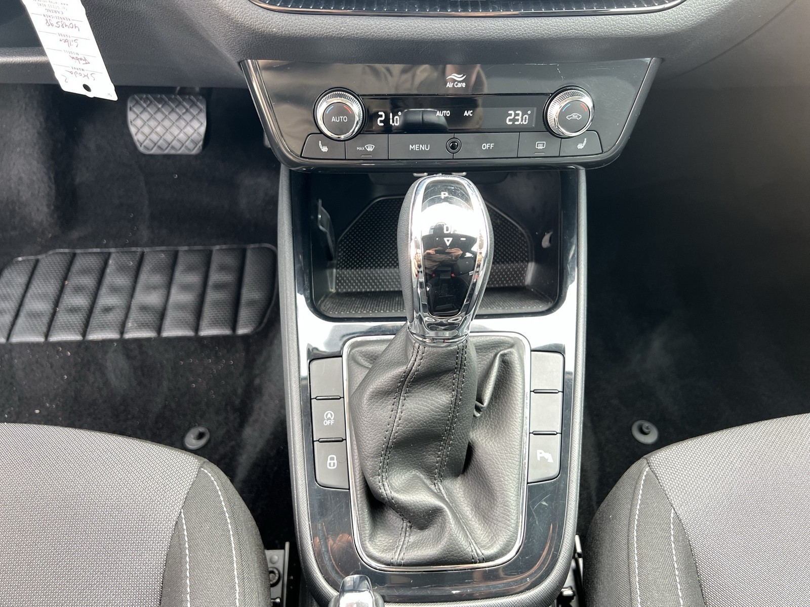 Skoda Fabia 1.5 CAM CARPLAY SITZHEIZ. ALU TEMPOMAT LED