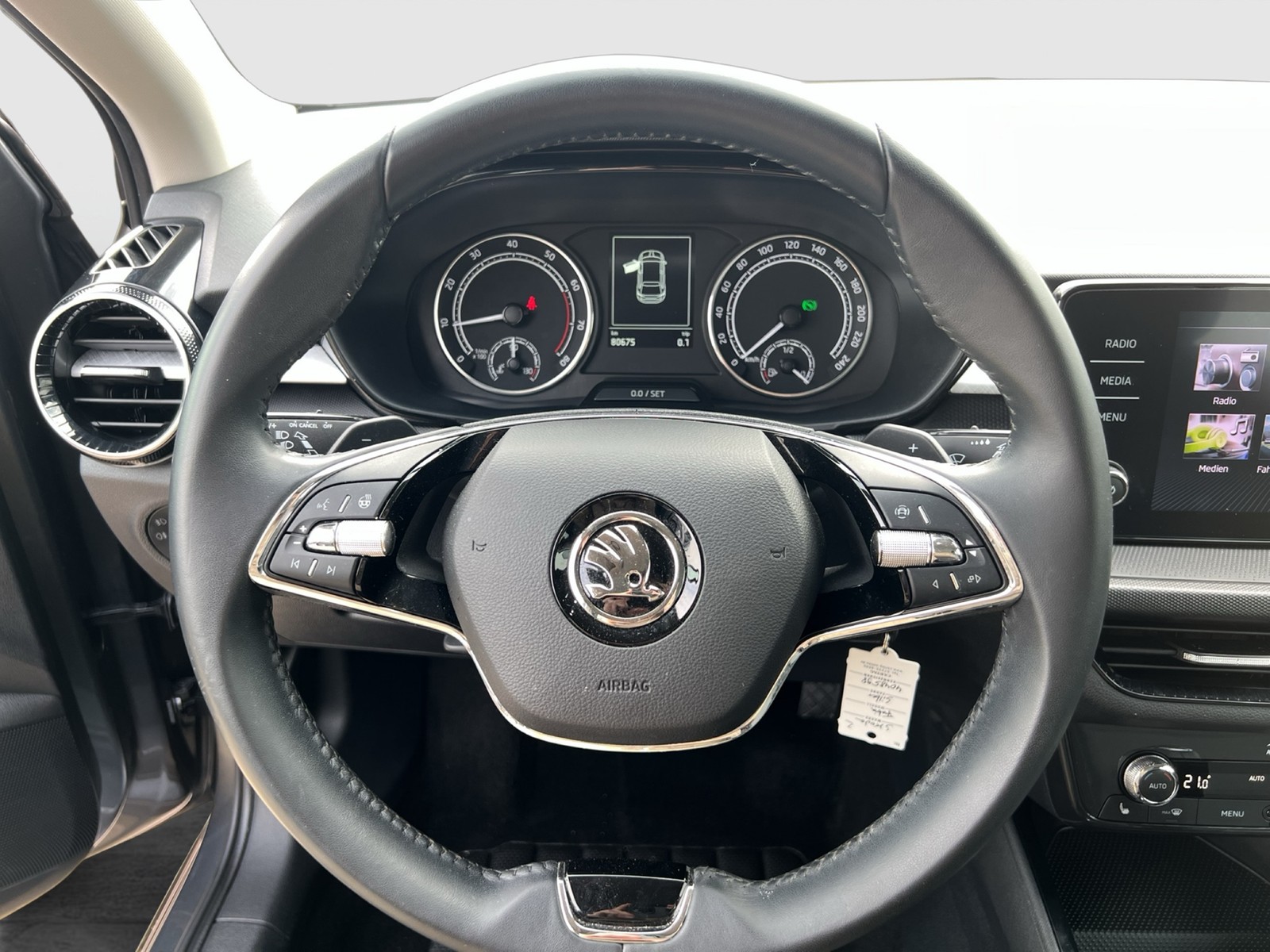 Skoda Fabia 1.5 CAM CARPLAY SITZHEIZ. ALU TEMPOMAT LED