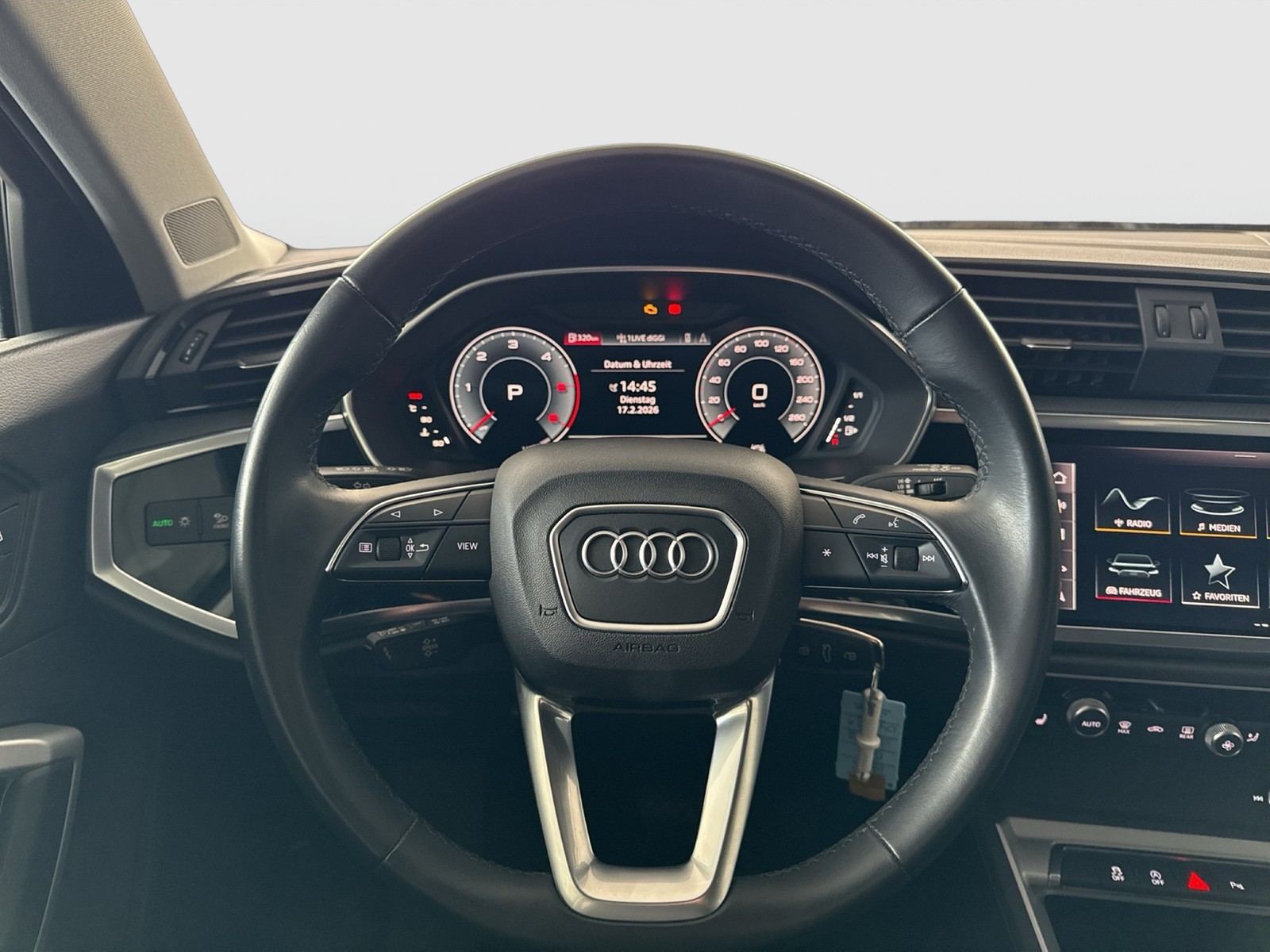 Audi Q3 35 STANDHEIZ eKLAPPE NAVI+ SITZHEIZ