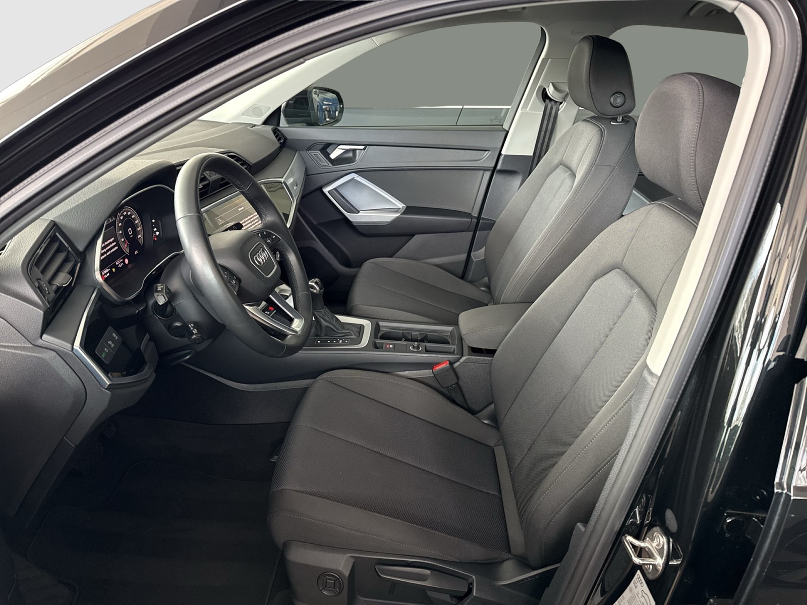 Audi Q3 35 STANDHEIZ eKLAPPE NAVI+ SITZHEIZ