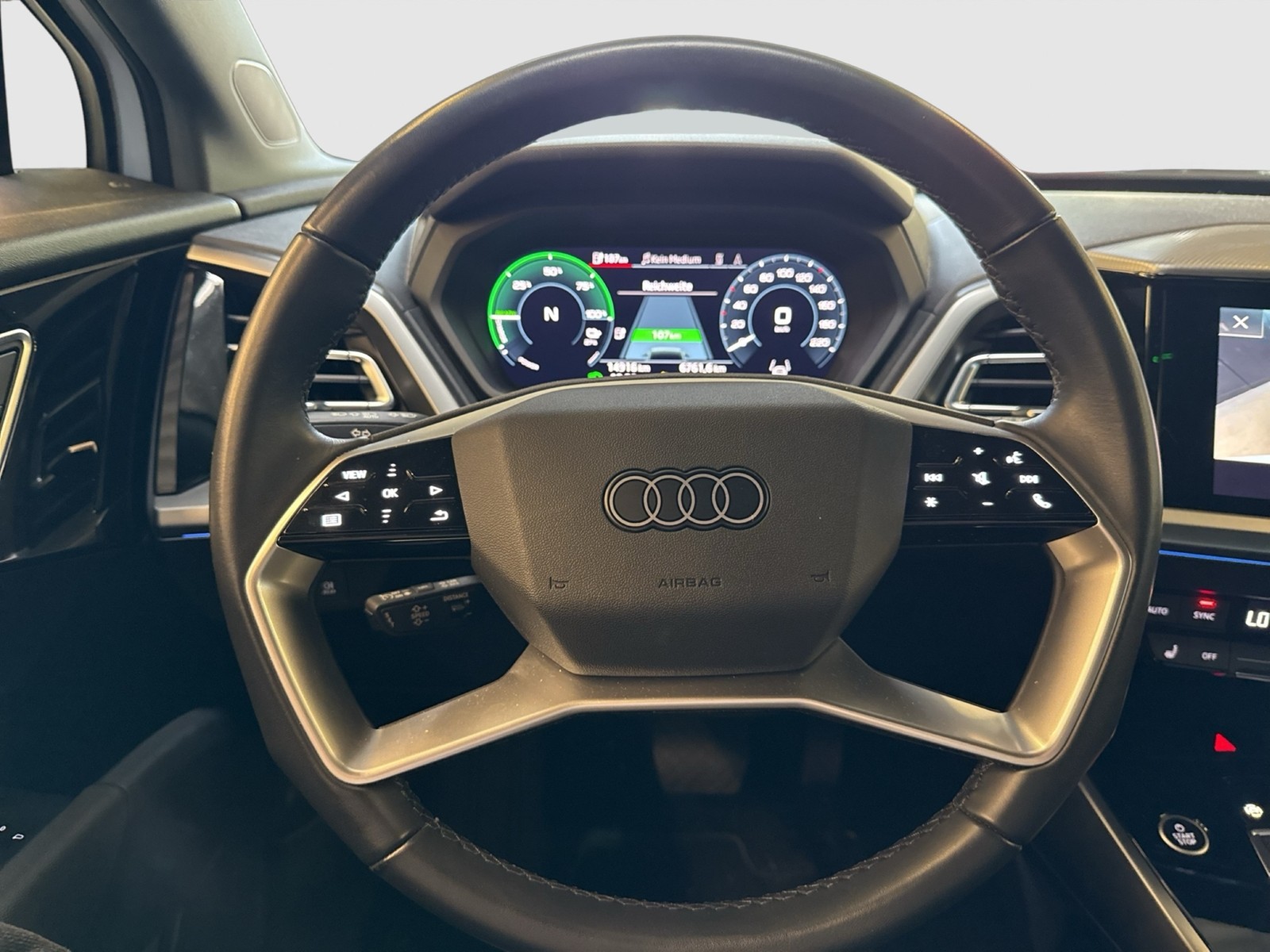 Audi Q4 e-tron 40 WÄRMEPUMPE KAMERA ACC ALU19 HEADUP