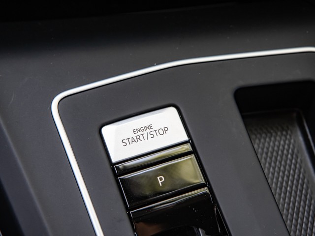 Volkswagen Golf Variant 2.0 LIFE AHK ACC NAVI CARPLAY