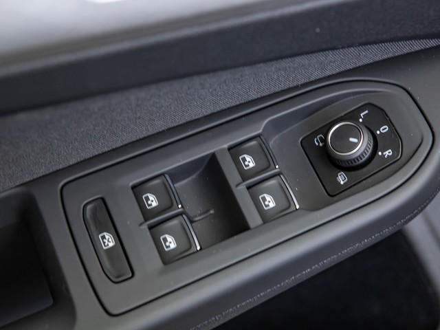 Volkswagen Golf Variant 2.0 LIFE AHK ACC NAVI CARPLAY