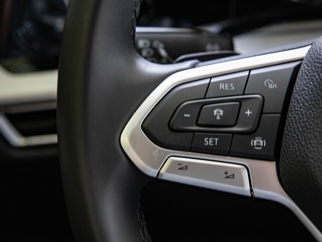 Volkswagen Golf Variant 2.0 LIFE AHK ACC NAVI CARPLAY