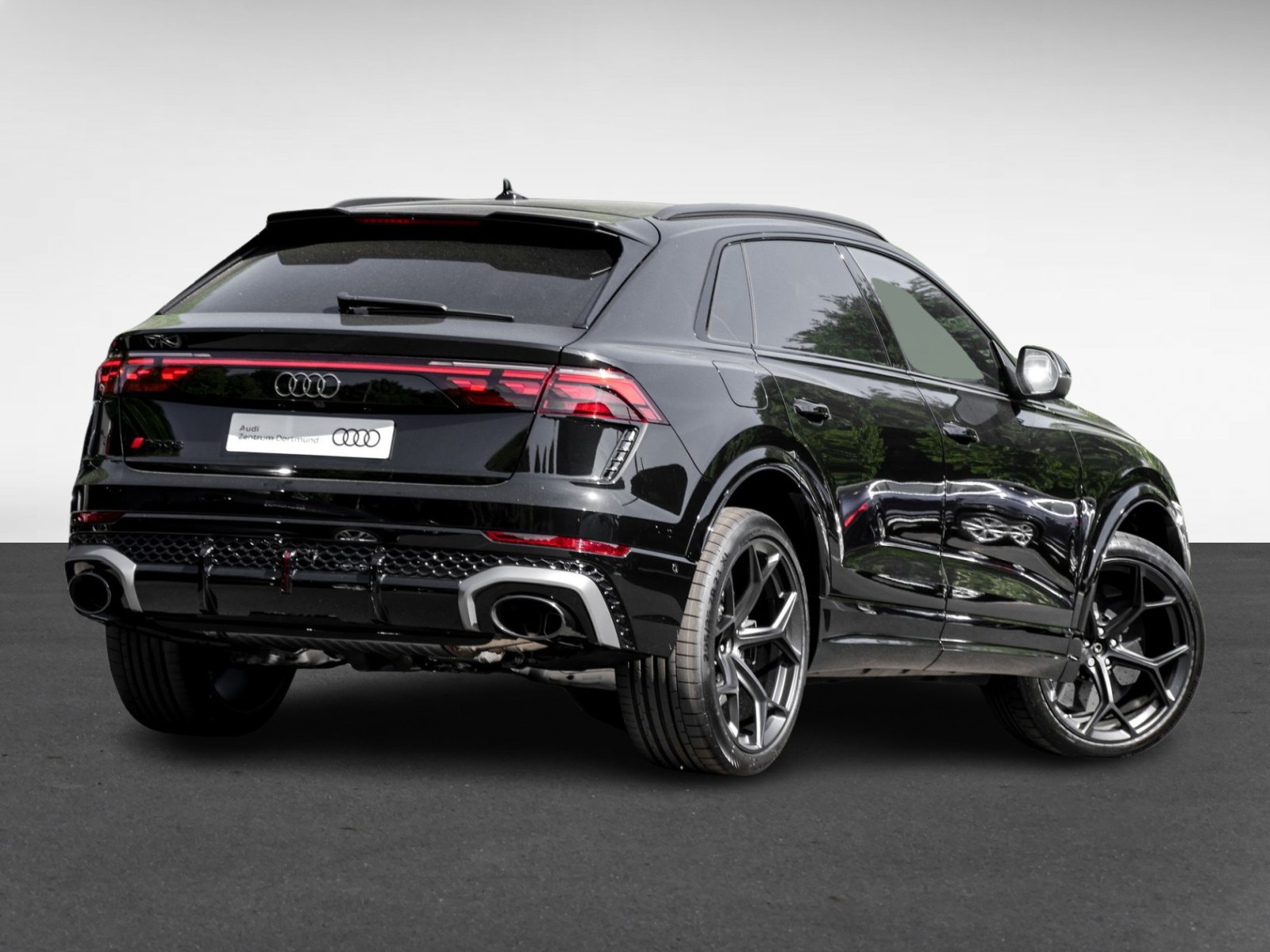Audi RSQ8 performance tiptronic Pano+Carbon+B&O+Massage+AHK+Laser+
