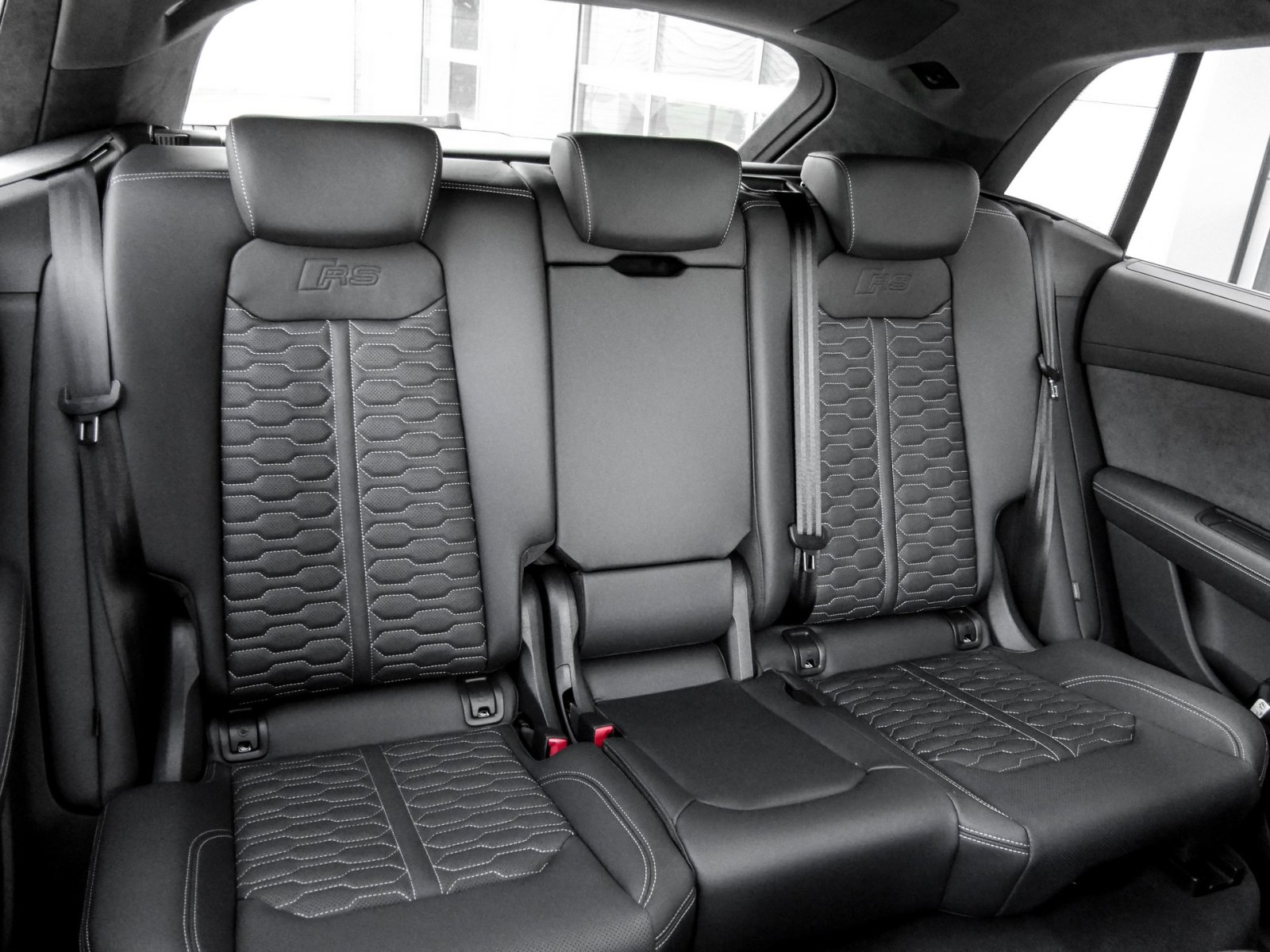 Audi RSQ8 performance tiptronic Pano+Carbon+B&O+Massage+AHK+Laser+