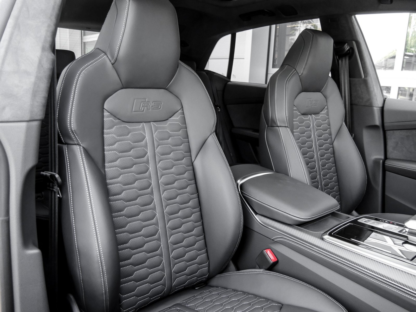 Audi RSQ8 performance tiptronic Pano+Carbon+B&O+Massage+AHK+Laser+