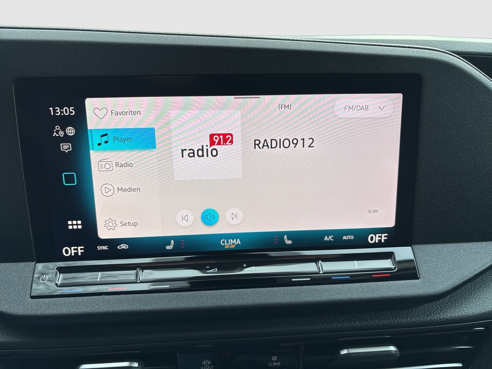 Volkswagen Caddy 2.0 LIFE CAM LM17 NAVI CARPLAY SITZHEIZUNG