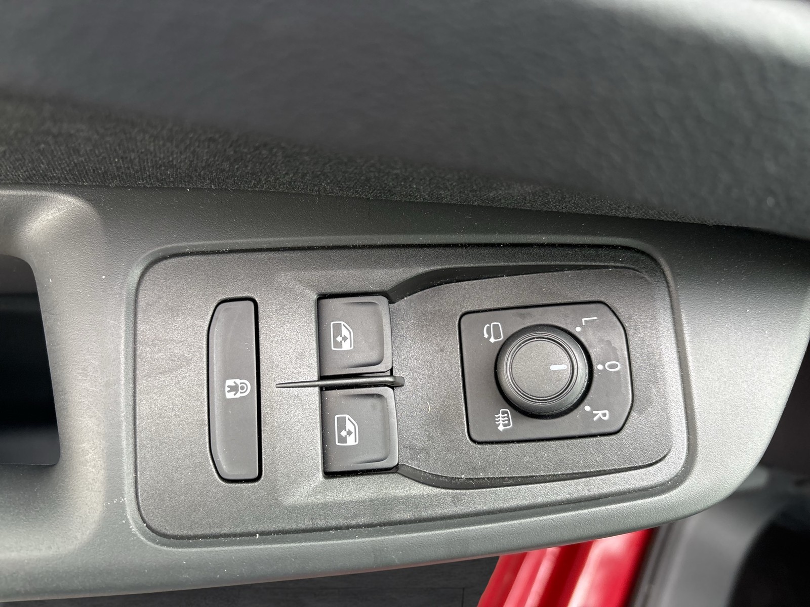 Volkswagen Caddy 2.0 LIFE CAM LM17 NAVI CARPLAY SITZHEIZUNG