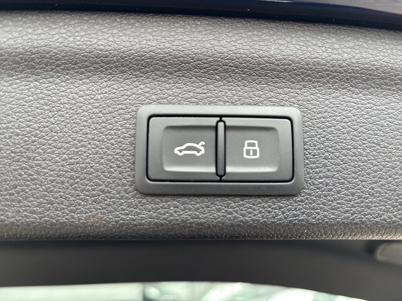 Audi Q3 45 quattro advanced BLACKPAK AHK CAM ACC LM20