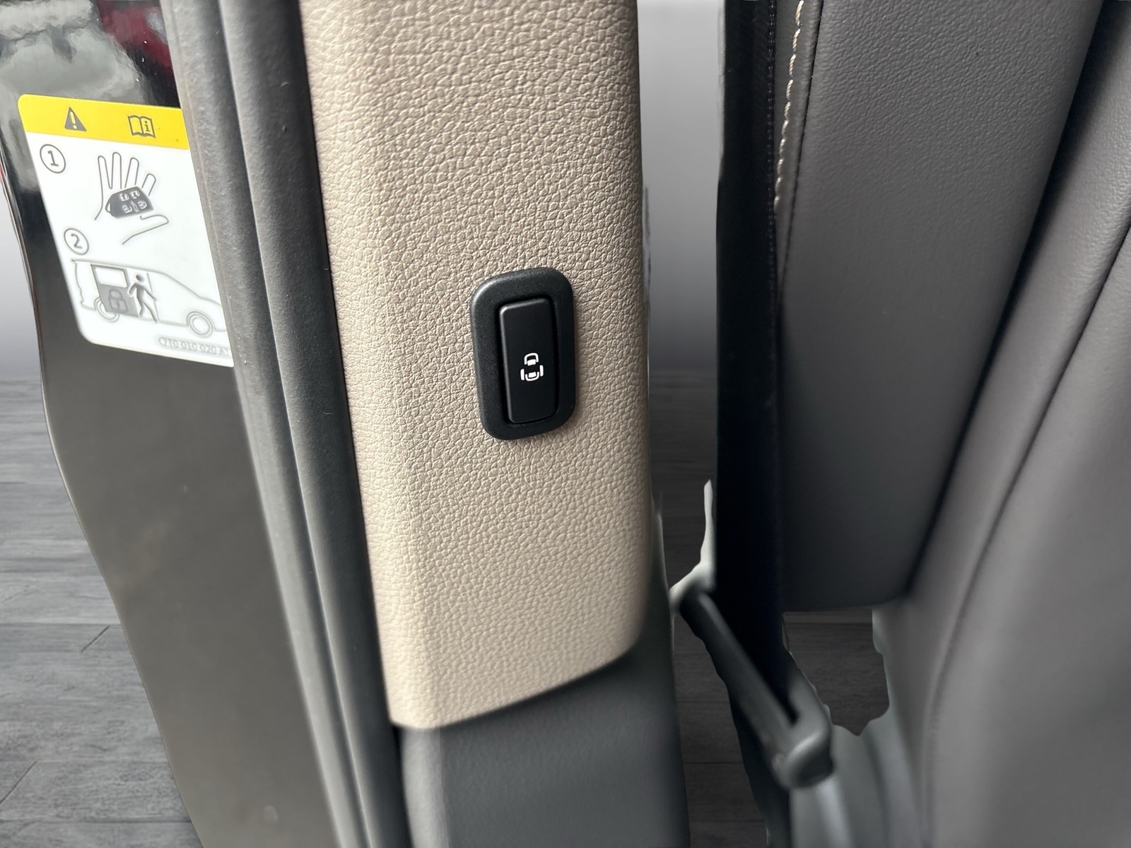 Volkswagen T7 Multivan HYBRID STYLE 4X4 AHK 360°CAM LM18