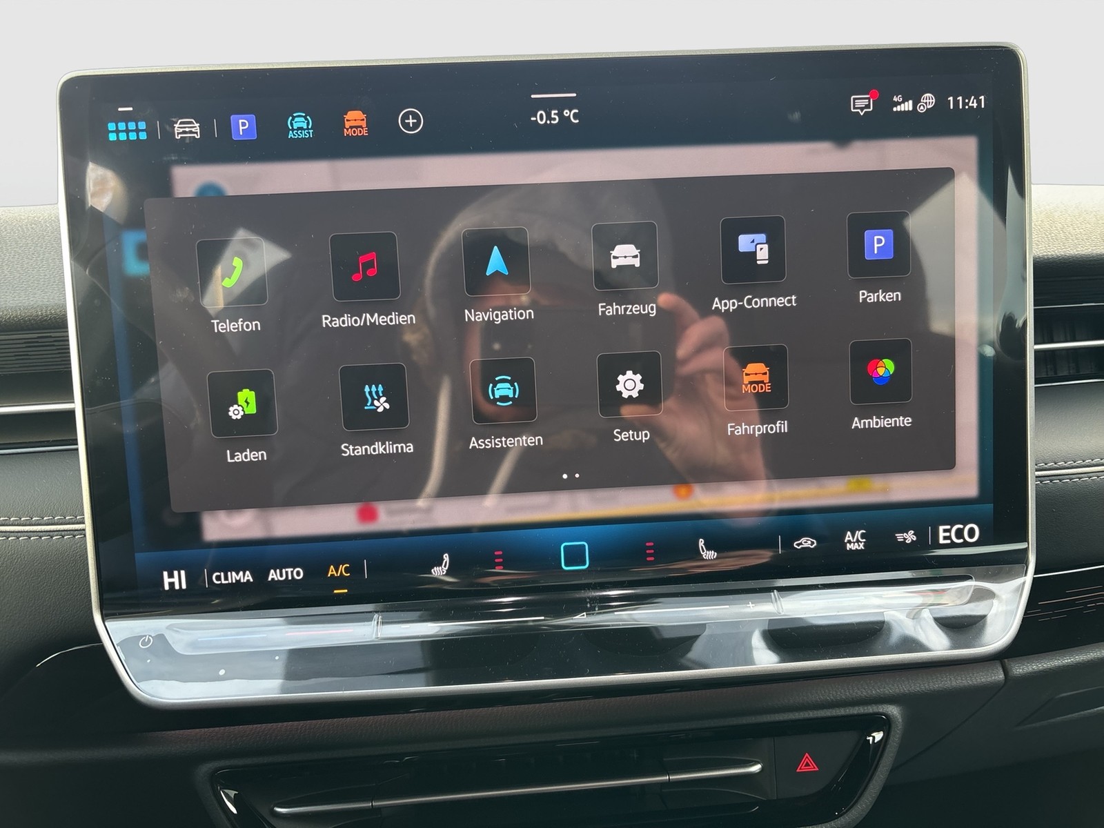 Volkswagen ID.7 Tourer PRO S WÄRMEPUMPE AHK 360°CAM LM19