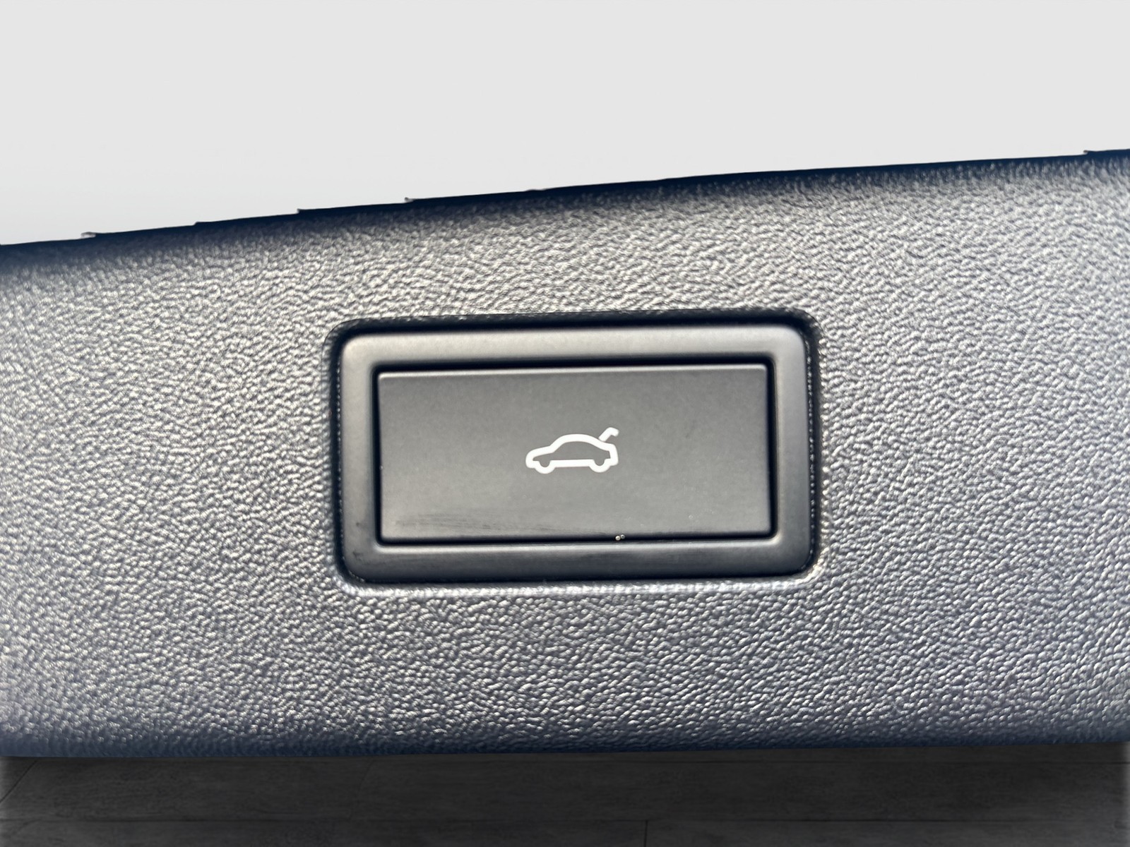 Volkswagen Tiguan 1.5 HYBRID LIFE NEUES MODELL CAM ACC LM18